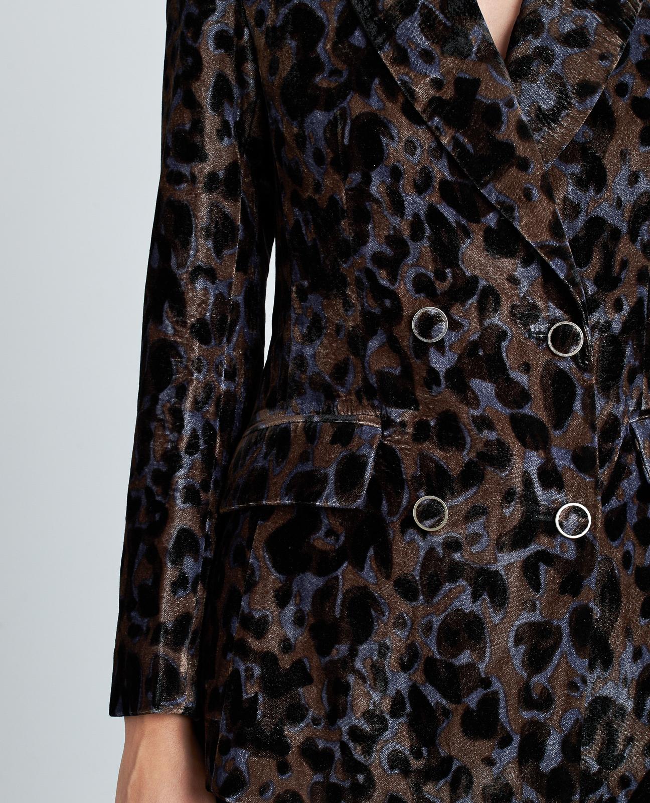 BLAZER TERCIOPELO ESTAMPADA - Image 7