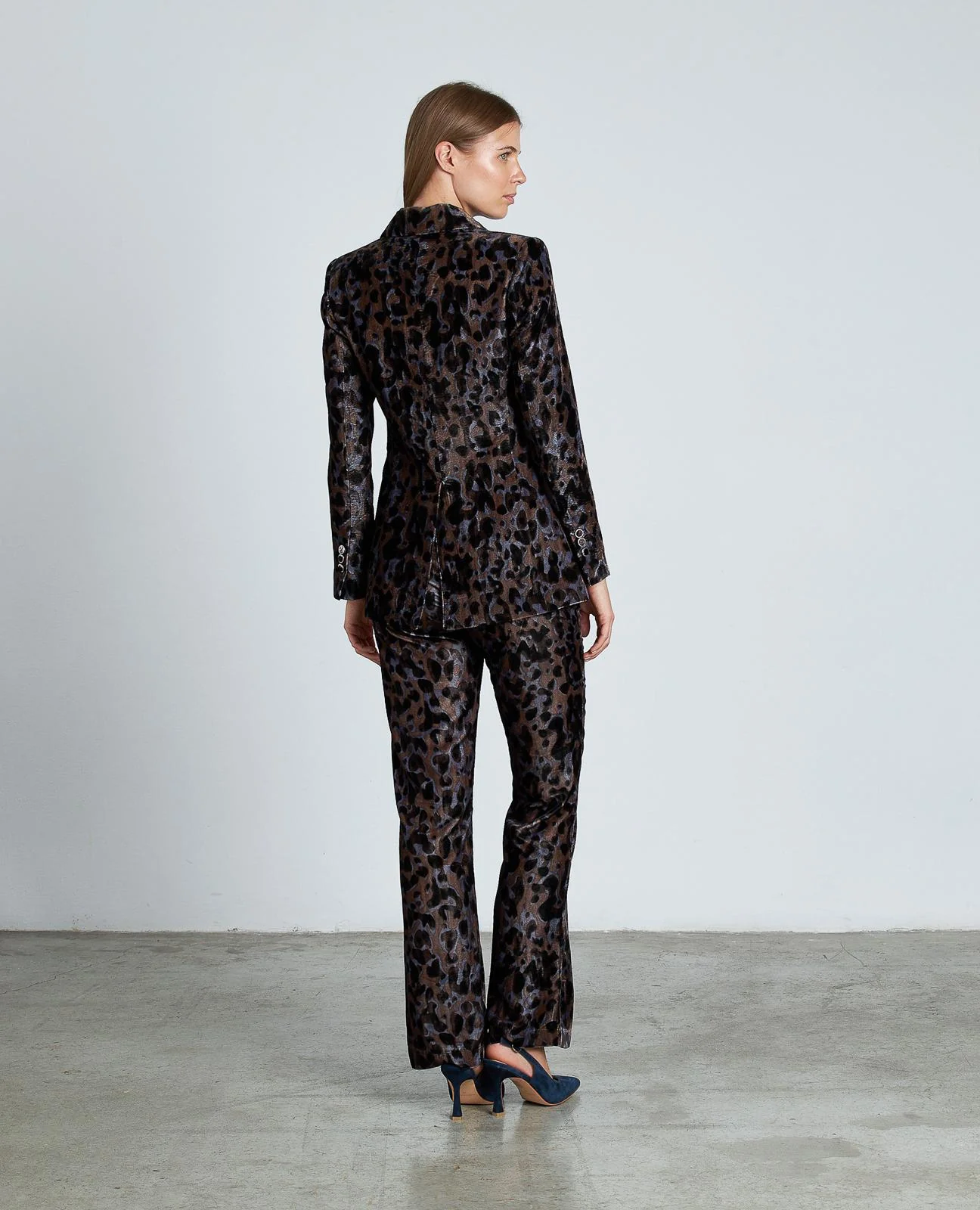 BLAZER TERCIOPELO ESTAMPADA - Image 8