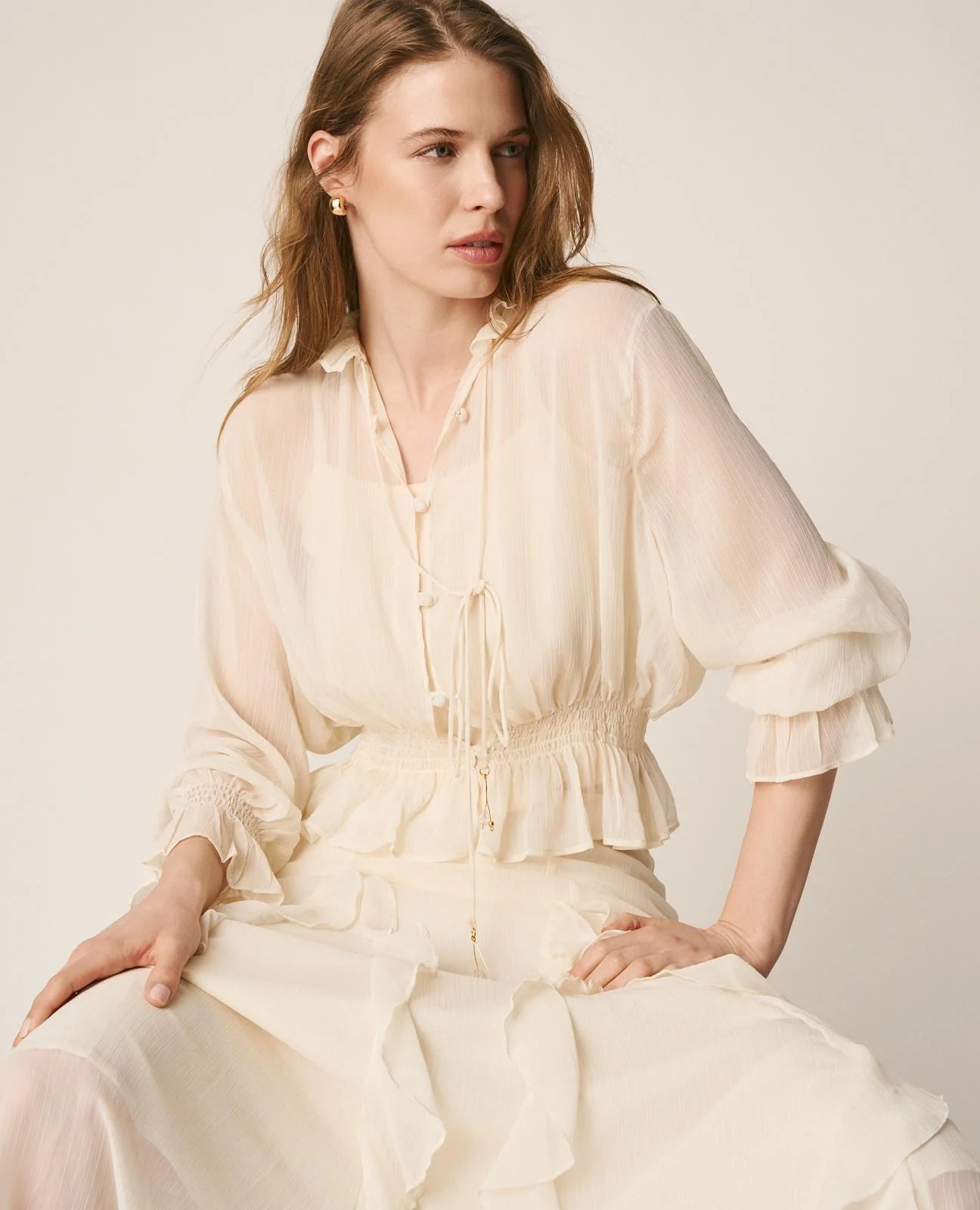 BLUSA SEMITRANSPARENTE VOLANTES - Image 4