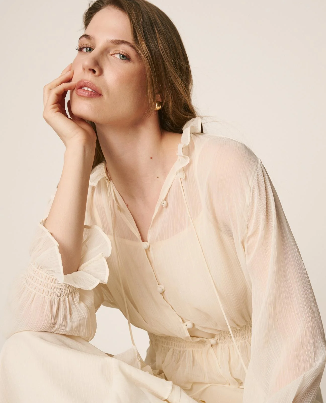 BLUSA SEMITRANSPARENTE VOLANTES - Image 5