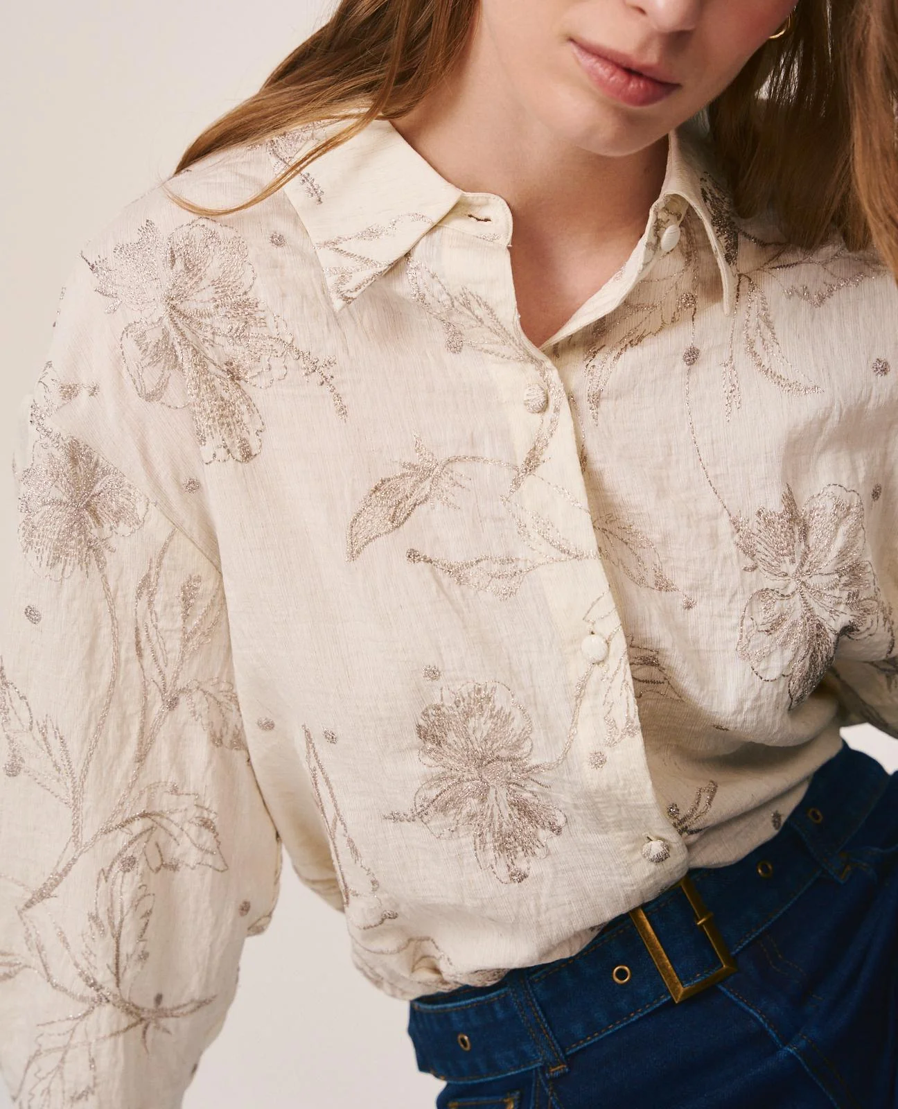 CAMISA BORDADO FLORAL - Image 4
