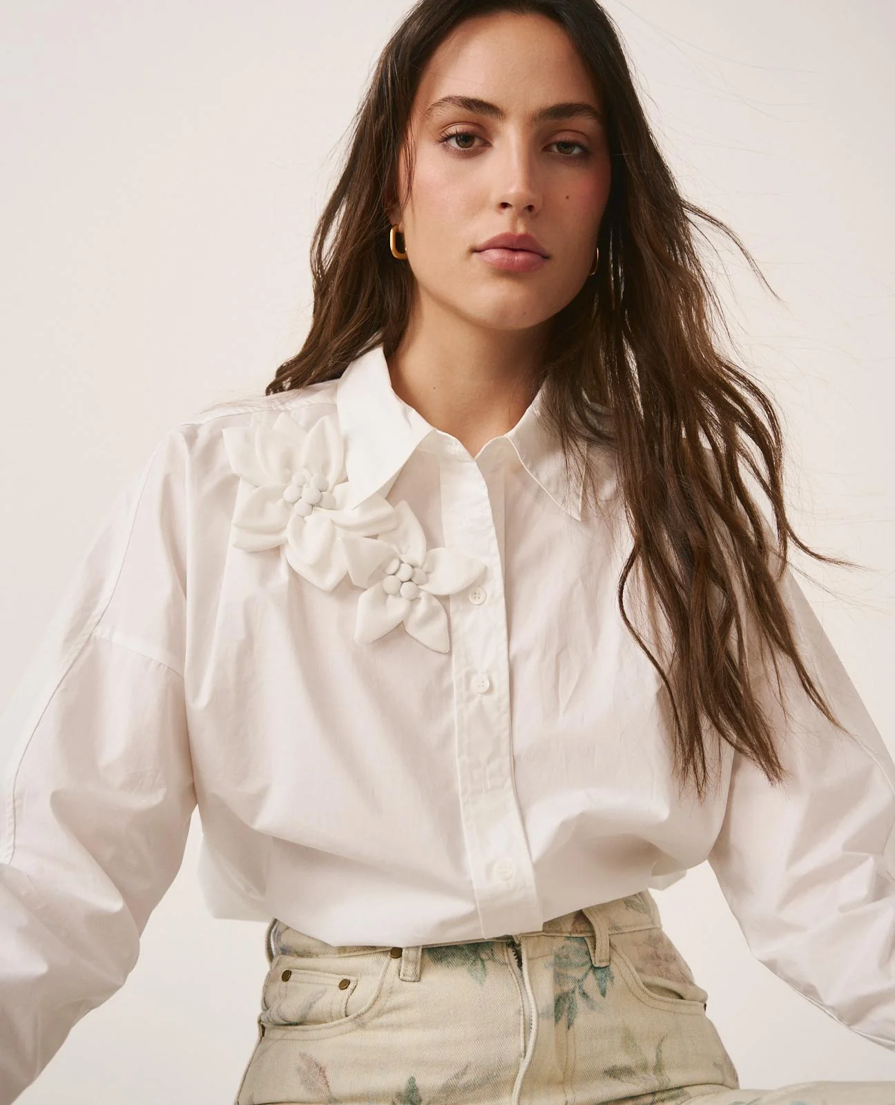 CAMISA HOMBRO FLOR - Image 5