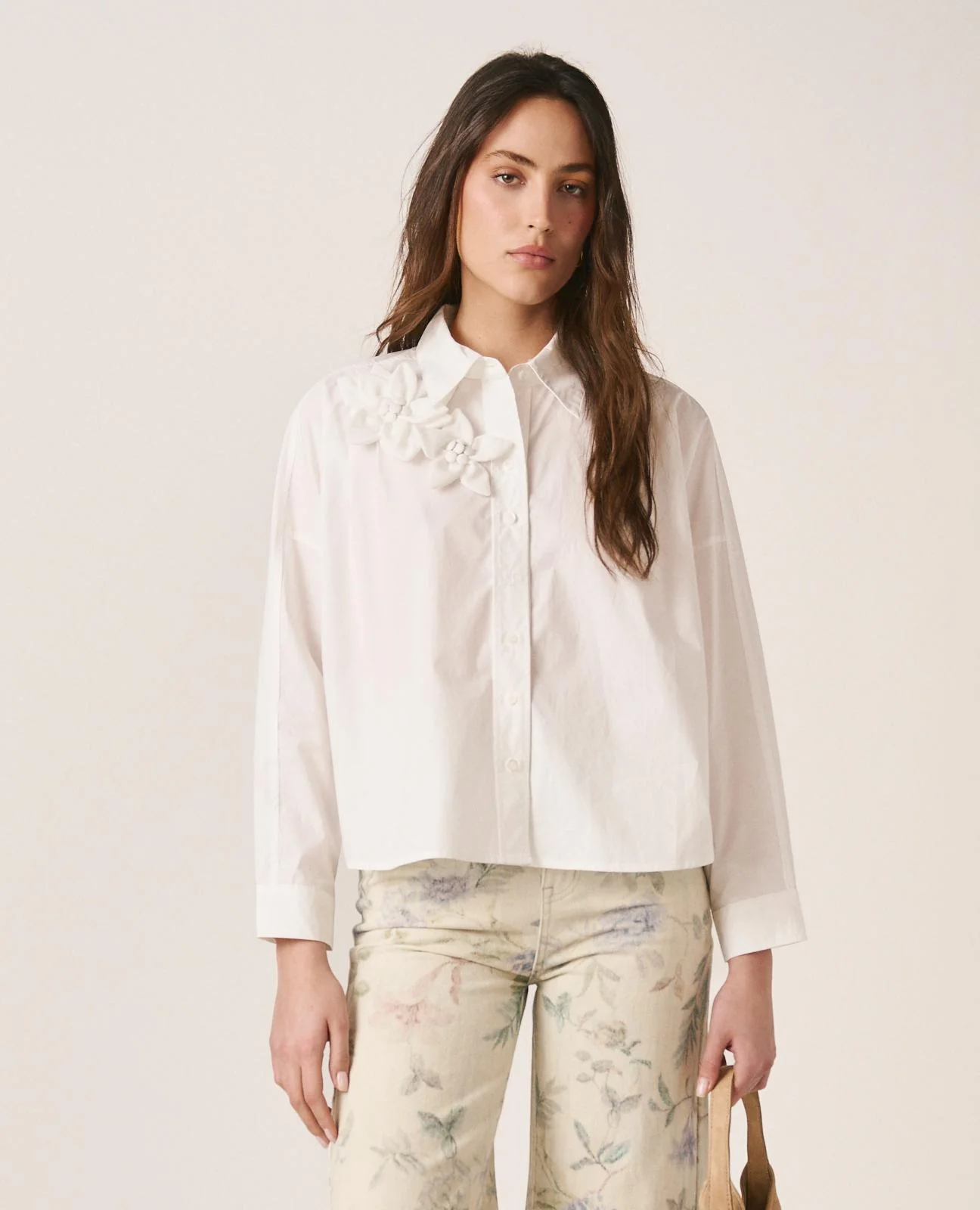 CAMISA HOMBRO FLOR - Image 6