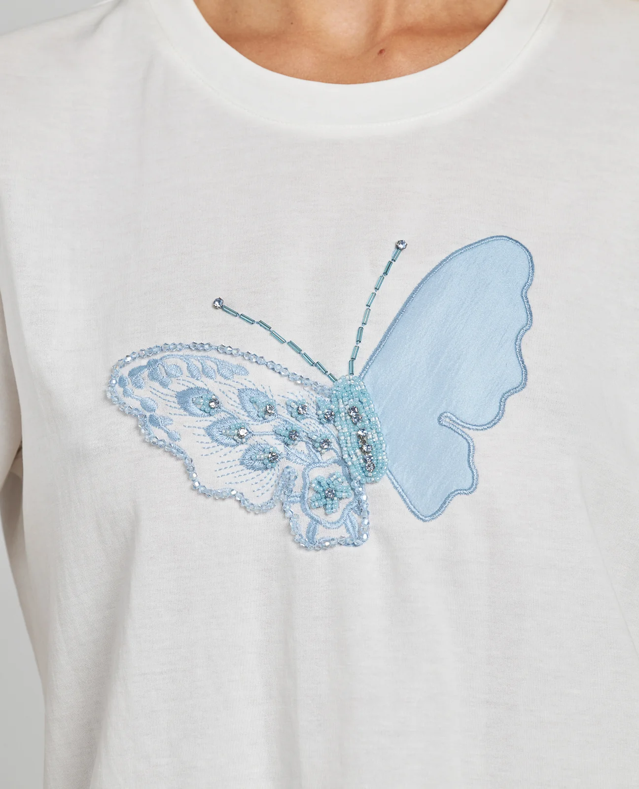 CAMISETA MARIPOSA BORDADA - Image 4