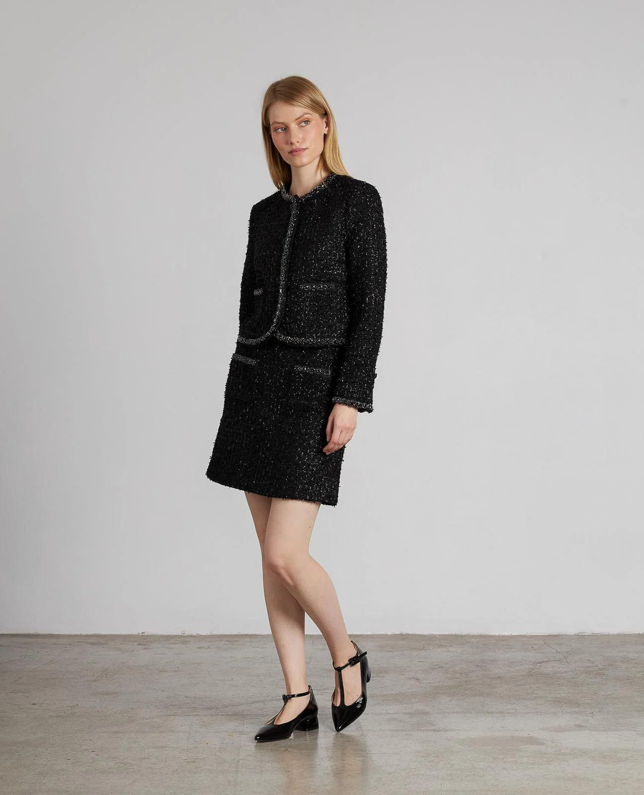 CHAQUETA ESTRUCTURA DETALLES - Image 3