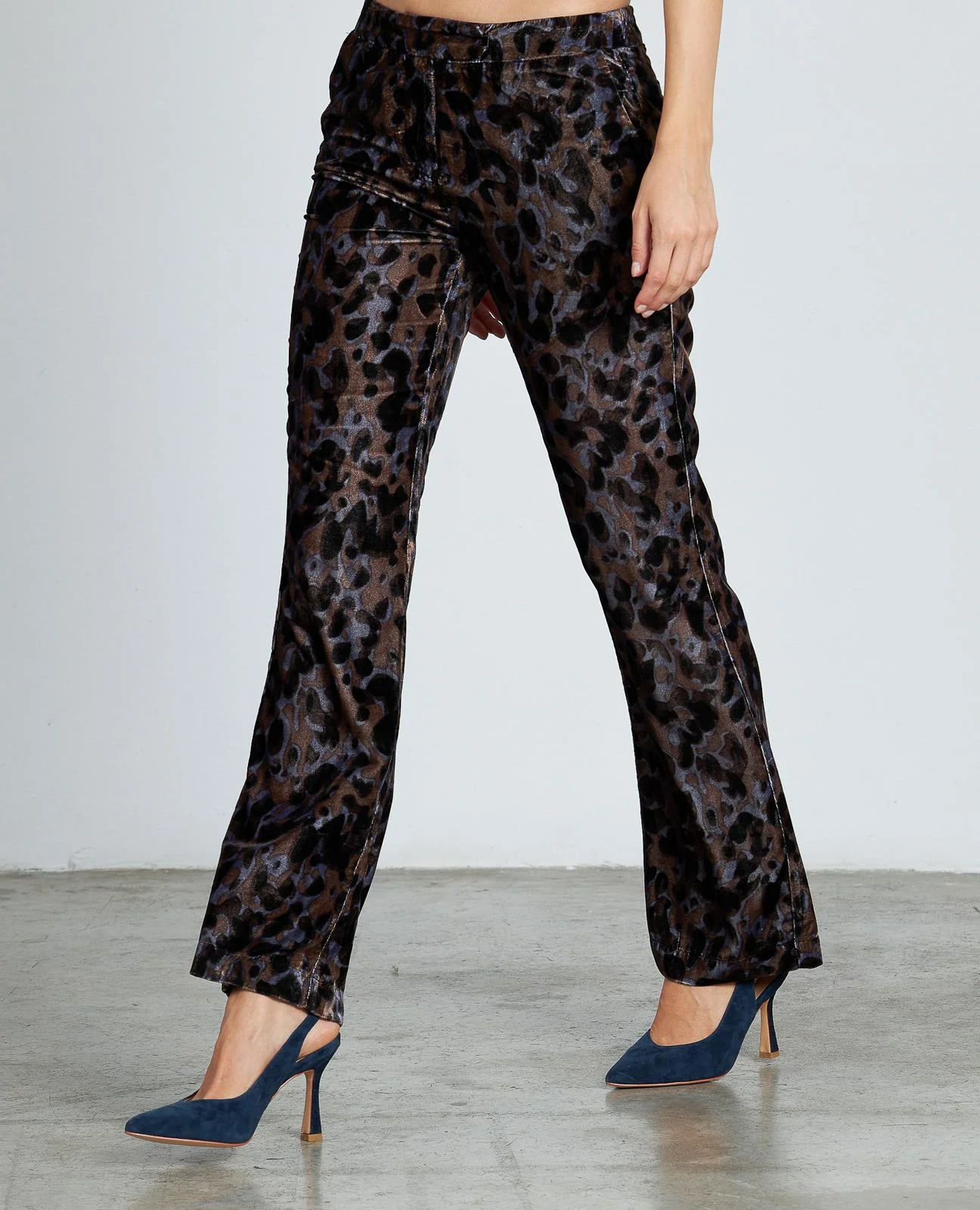 PANTALON LEOPARDO TERCIOPELO - Image 4