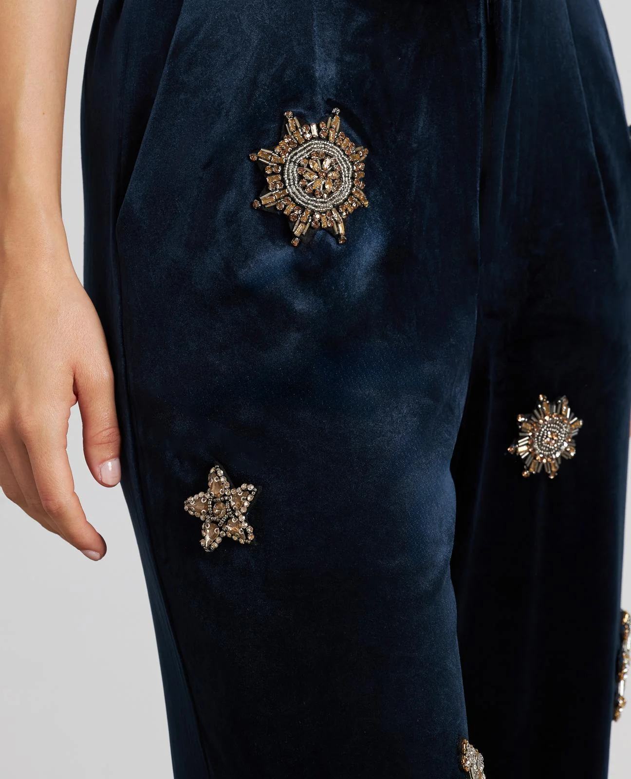 PANTALÓN RECTO TERCIOPELO ABALORIOS - Image 6